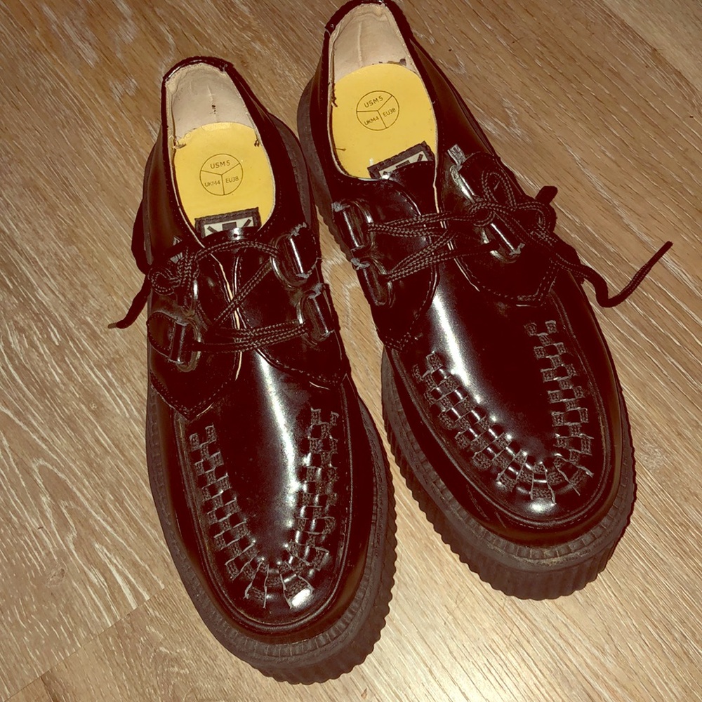 Tuk’s classic vintage platform shoes